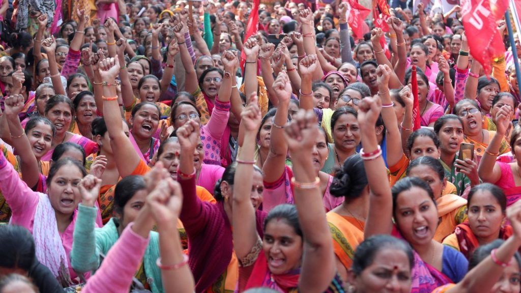 Greve camponesa contra o agronegócio na Índia em 2020, considerada a maior greve da história